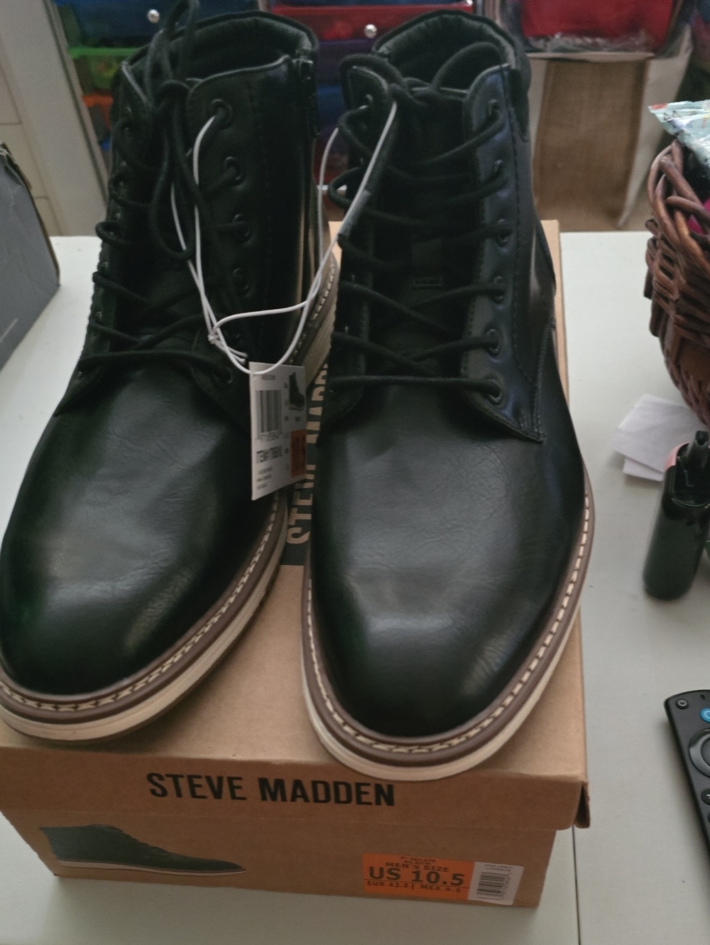 Steve Madden Black Men’s Chukka Lace-Up Boots